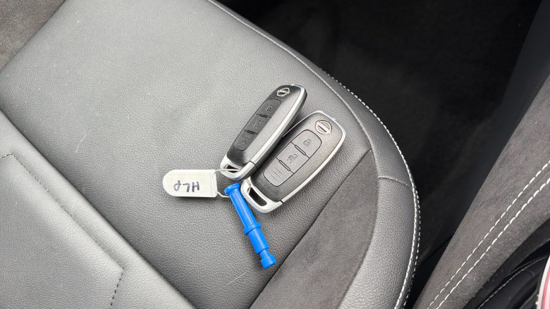 Nissan Juke 1.0 DiG-T Tekna+ 5dr Petrol Hatchback